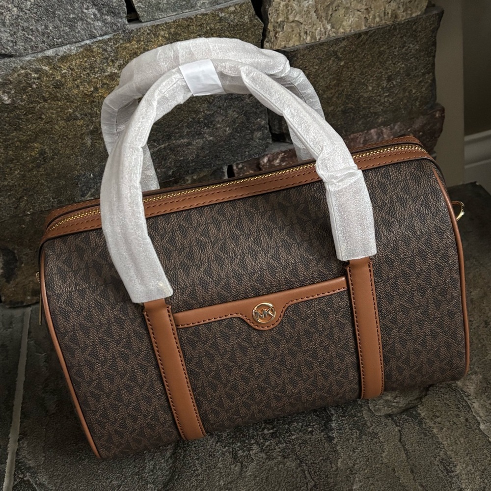 NWT Michael Kors Medium Logo Duffel Satchel - Picture 14 of 14
